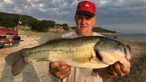 Fishing Lake Belton Giant Bass And First Texas Smallmouth Mouth Youtube