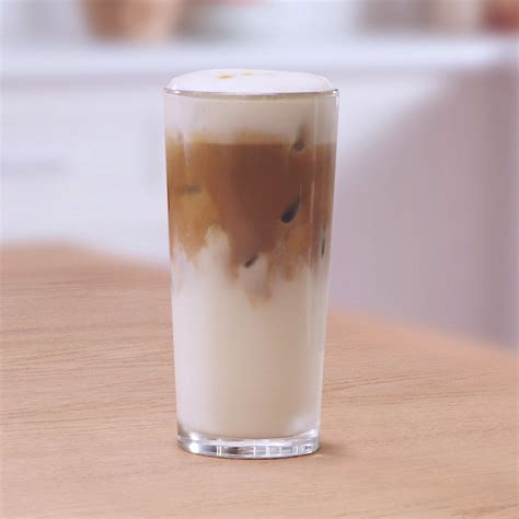 Rezept für Iced Caramel Latte NESCAFÉ CH