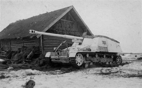 Nashorn From Schwere Panzer J Ger Abteilung On The Eastern Front