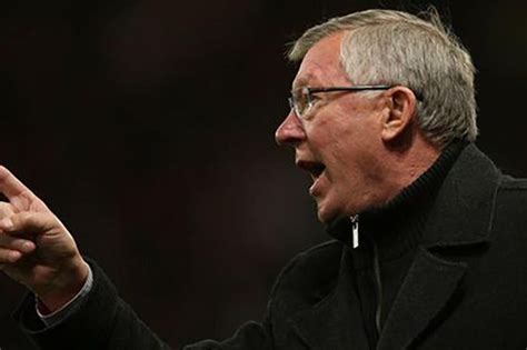 Phản ứng nói lên tất cả của Sir Alex Ferguson sau khi MU giành cú ăn ba