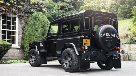 Kahn Design Unveils Land Rover Defender Flying Huntsman