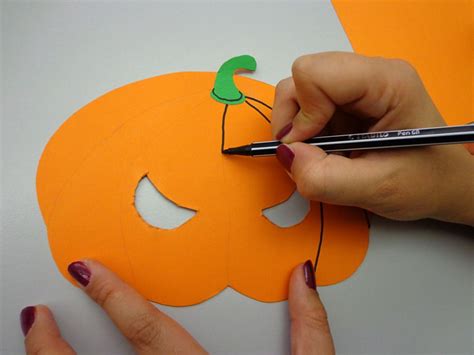 Halloweenmasken Basteln Vorlagen Anleitung Geolino