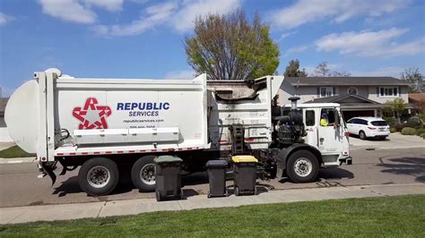 Garbage Truck Republic Services 3232020 Recycling Youtube