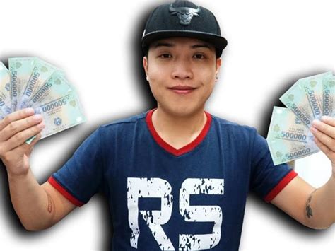 Nữ YouTuber hot nhất Việt Nam có thu nhập hàng trăm tỷ mỗi năm là ai Giải trí