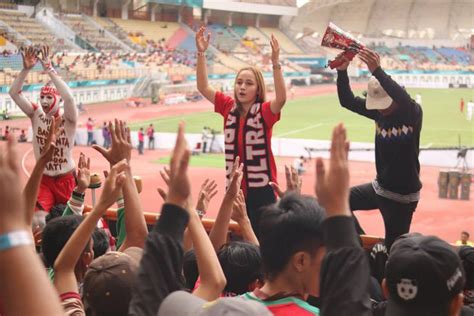 Ultras Garuda Tinggalkan Atribut Klub Bersatu Untuk Dukung Timnas