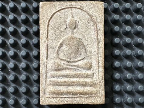 Rare Amulet B E 2492 Phra Somdej With Khun Paen Oak Suek Holy Powder