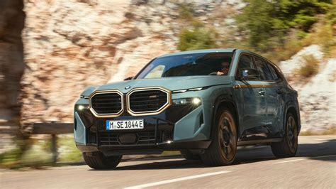 Bmw Presents New Monster Suv With A Length Of 5 Meters And 750 Hp 24