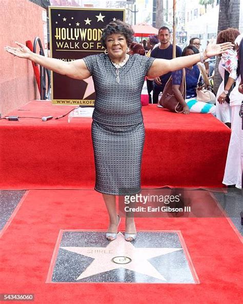 Shirley Caesar Honored With Star On The Hollywood Walk Of Fame Photos And Premium High Res