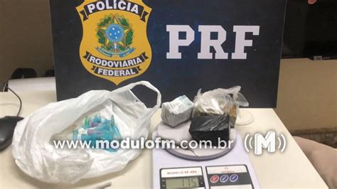 Prf Prende Homem Em ônibus Transportando Drogas E Por Suspeita De