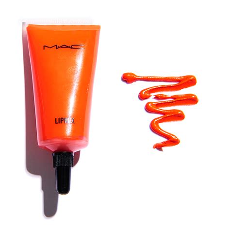 The 12 Best Orange Lipstick Shades of All Time | StyleCaster