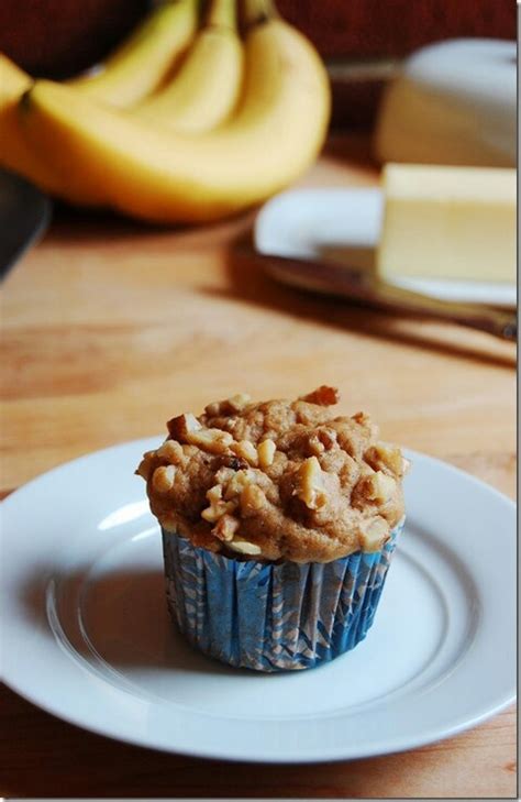 Healthy Whole Wheat Banana Walnut Muffins