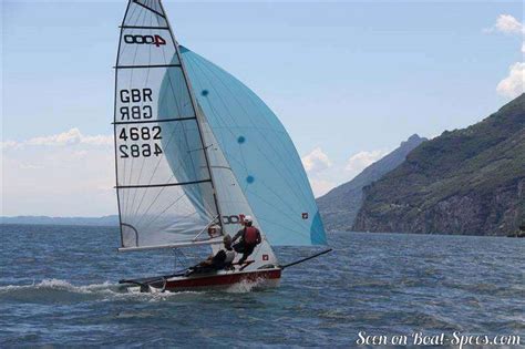 Laser 4000 Laser Performance Fiche Technique De Voilier Sur Boat