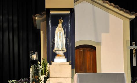 Escultura De Nossa Senhora De F Tima Chegou Capelinha Das Apari Es