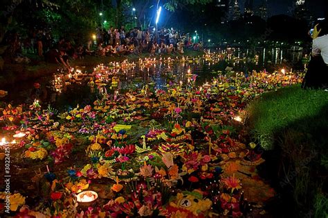 Bangkok, Thailand, November 11, 2019. Loy Krathong festival. Offerings ...