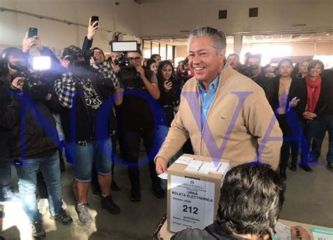 Elecciones en Neuquén votó otro candidato a gobernador Rolando Figueroa