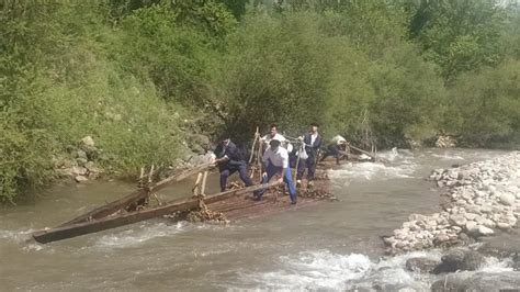 El Bajo Caudal Del R O Arag N Hace Encallar A Las Navatas De Hecho Y