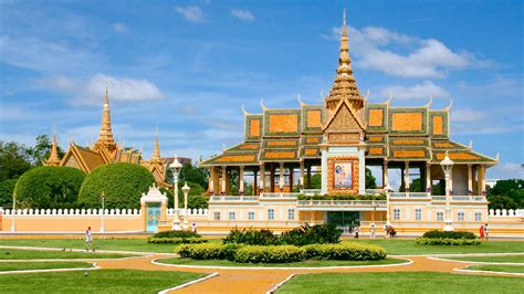 Royal Palace, Phnom Penh holiday rentals: hotels & more | Vrbo