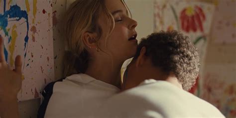 Nude Video Celebs Pommelien Thijs Sexy Ayana Doucoure Sexy Manouk Pluis Sexy Knokke Off