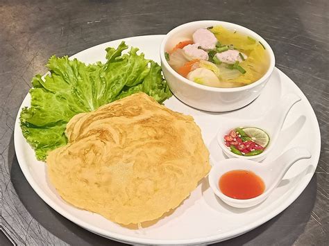 ร้าน ธนพรข้าวไข่เจียวแกงชุด รีวิวร้านอาหาร