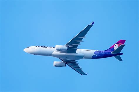 Alaska Hawaiian Airlines Merger Clears Antitrust Hurdle Airline Says The Washington Post