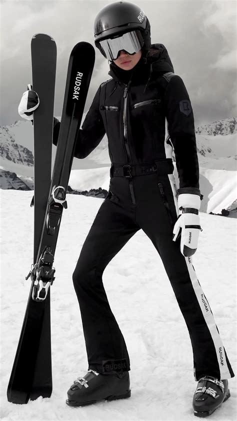 Here S What To Wear Skiing And Snowboarding 2022 Artofit