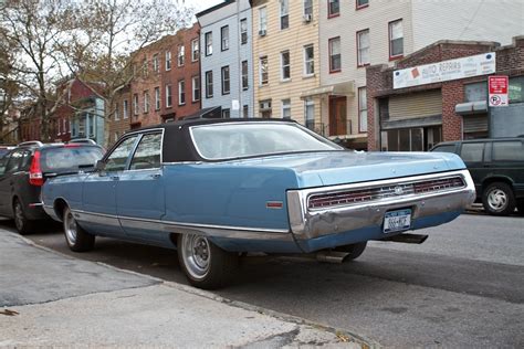 THE STREET PEEP: 1971 Chrysler New Yorker