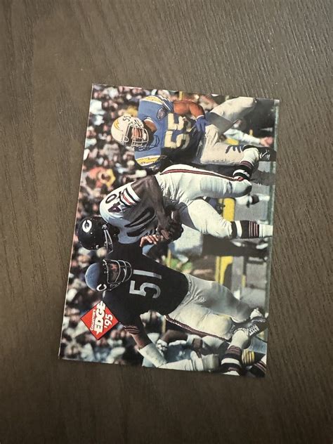 1995 Collector S Edge Time Warp Insert TW1 Gale Sayers Junior Seau