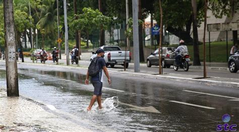 Fortaleza Amanhece Chuva Nesta Segunda Feira Cariri Concentra