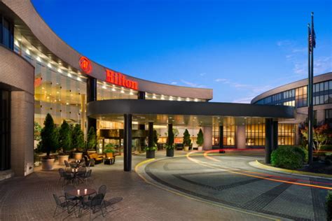 Dulles Airport Shuttle – Hilton Washington Dulles