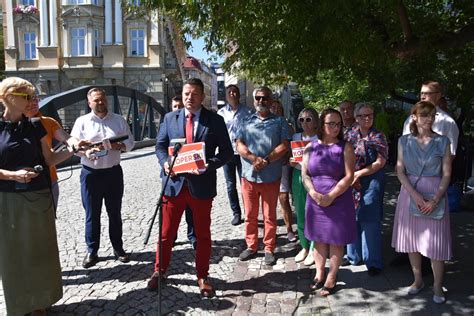 Wybory Do Sejmu Kandydaci Lewicy Z Okr Gu Bielskiego Na Czele