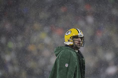 Tom Brady, Aaron Rodgers decisions will shape NFL in 2022