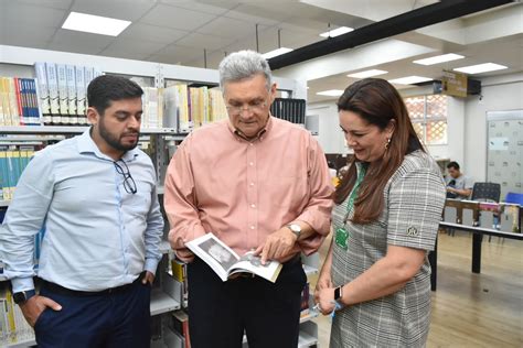 Uea Bibliotecas Recebem Doa O De Livros Da Academia