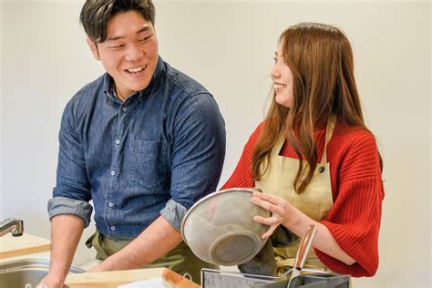 料理するのも食べるのも一緒！「ペアクック」で深まる夫婦の絆｜【味の素パーク】たべる楽しさを、もっと。