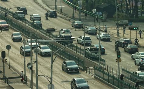 Conductores Con Engomado Amarillo Y Azul Reprueban Doble Hoy No Circula