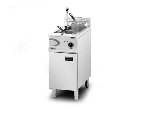 Lincat Opus 800 Natural Gas Free Standing Single Tank Fryer With Pumped