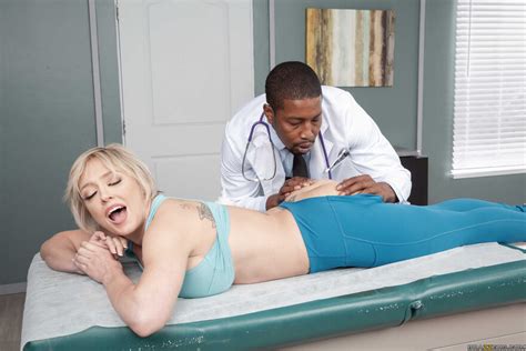 Dee Williams Porn Pic