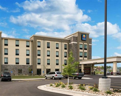 Comfort Inn & Suites Rochester, MN - See Discounts