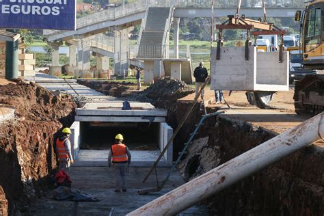 Se Construye Un Desag E Pluvial En La Traves A Urbana De Posadas