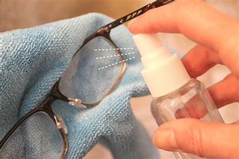 How To Make Your Own Homemade Eyeglass Cleaner Eye Glasses Cleaner Amazing Life Hacks Diy