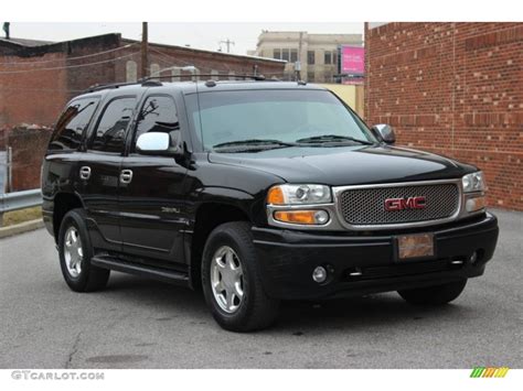 Onyx Black 2004 GMC Yukon Denali AWD Exterior Photo 76945477