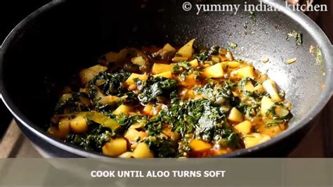 Aloo Palak Recipe Palak Aloo Curry Yummy Indian Kitchen