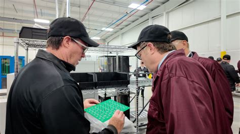 Vecimas First U S Made Fiber Products Roll Off Production Line At