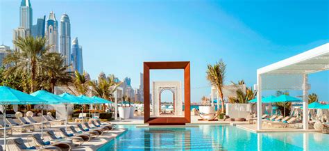 A Guide To Dubais Best Beach Clubs Luxury Lifestyle Magazine