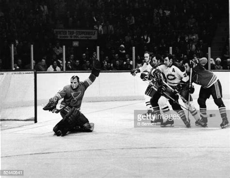 Canadian professional hockey player Glenn Hall, goalie of the St ...