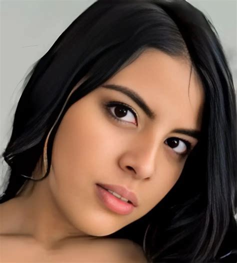 Alexandra Moreno Wiki Age Height Biography Boyfriend Weight And More