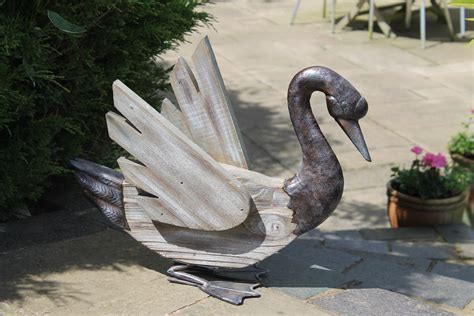 Rustic Swan Garden Ornament