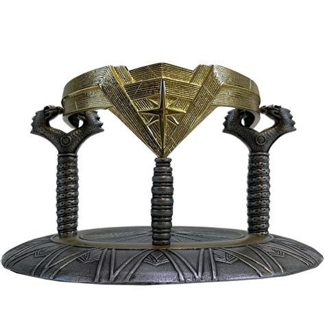 Wonder Woman Tiara Limited Prop Replica Entertainment Earth