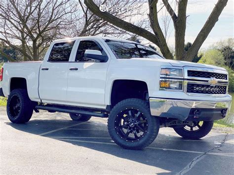 Chevrolet Silverado With X Moto Metal Mo And