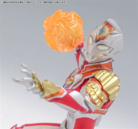 S H Figuarts Ultraman Decker Strong Type Tamashii