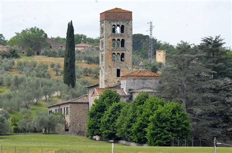 Il Monastero Di San Salvatore A Fontebona Badia Monastero